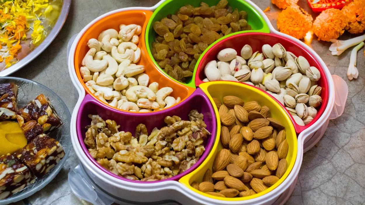 Dry Fruits, Nuts & Seeds