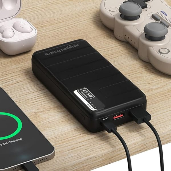 Power Bank - Amazon Basics